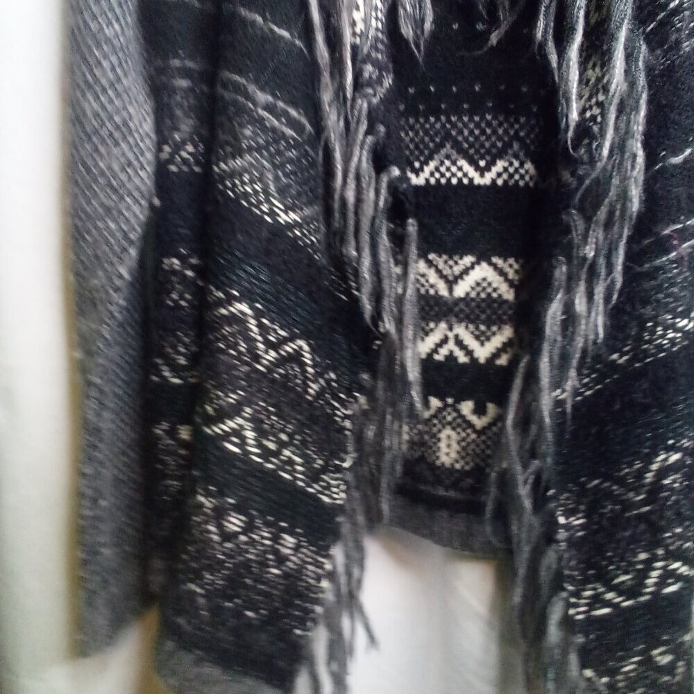 Vintage America Cardigan Sweater M Open Front Fringe Long Sleeve Black White - Picture 10 of 14